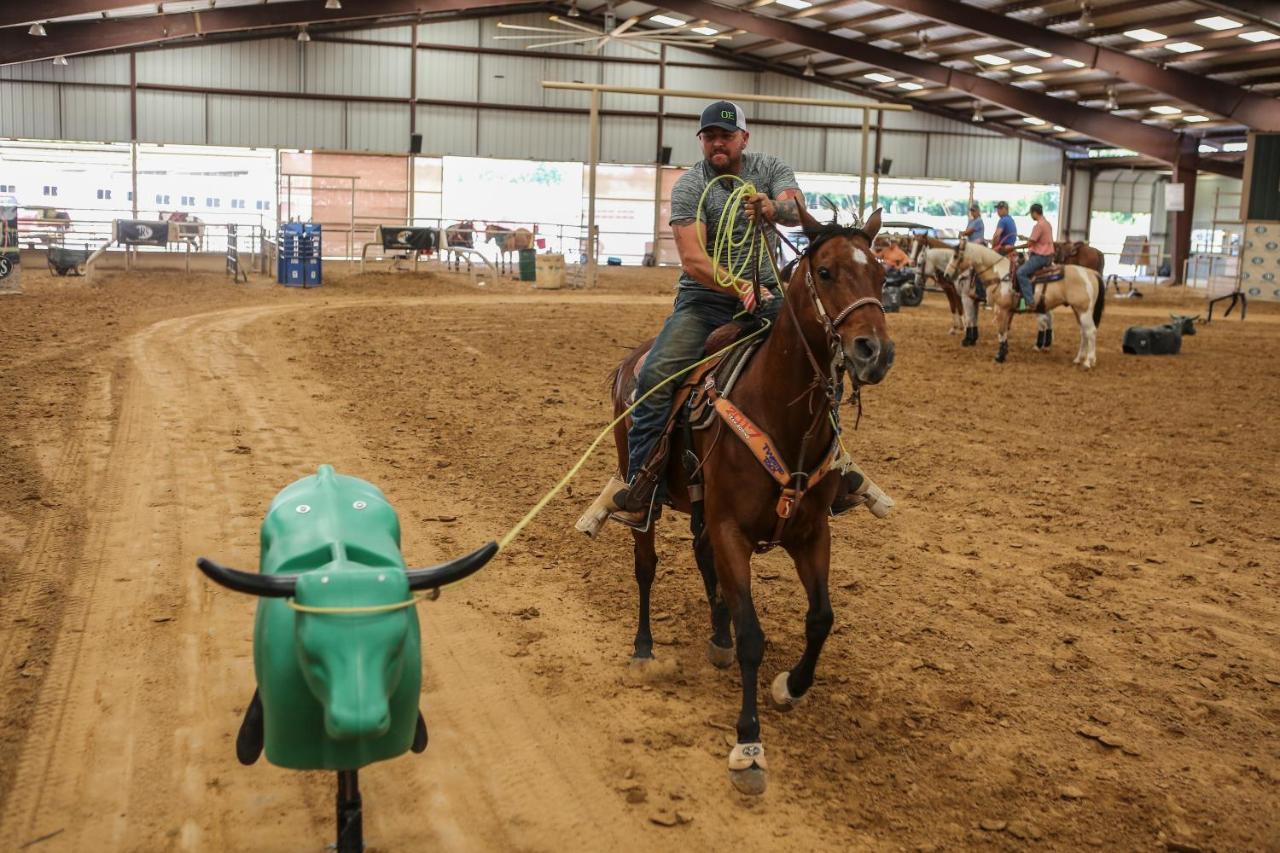 מלון דיקייטור Nrs Event Center & Guest Ranch מראה חיצוני תמונה